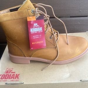 Kodiak Women's Original All Season Waterproof size 10